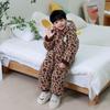 Pijama nuevo de invierno para niños de doble capa engrosado, estampado de leopardo para niñas, forro polar, ropa de casa, traje que se puede usar afuera