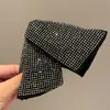Presilha de Garra Triangular com Concha de Cetim Estilo Francês, Acessório de Cabelo Versátil de Alta Qualidade e Tendência para a Parte de Trás da Cabeça