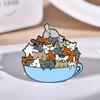 Broche Criativo de Desenho Animado em Forma de Grama Caixa de Leite de Gato Forma Engraçada Combinação Multi-Estilo Bonito