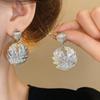 Pendientes de hoja de metal con aguja de plata 925 galvanizada, diseño de moda de nicho, pendientes de estilo frío 2024.