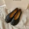 Zapatos de estilo idéntico a los de Mamá Uva para mujer, con diseño de pezuña de cerdo y dedos separados, piel genuina, estilo vintage desgastado, zapatos de salón Mary Jane plisados, zapatos planos bajos de ballet
