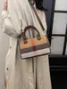 Bolso de Hombro Grande para Mujer Nuevo Bolso Cruzado de Rayas Verticales Simple Bolso de Mano Casual de Moda Bolso Tipo Almohada