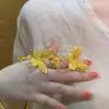 "Mariposas Dobles Volando" Anillo Dorado de Doble Mariposa Calado Filigrana Anillo Dulce Lujo Accesible y Sentido de Alta Gama para tu Novia