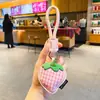 Pendente Criativo de Couro Xadrez Fruta Atacado Pingente Fofo de Mochila Escolar Pequeno Presente Popular Chaveiro de Bolsa Boneca