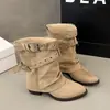 Tacón grueso, botas de estilo Western de suela blanda de nicho, diseño nuevo, botas de motocicleta retro, otoño/invierno, antideslizantes, estilo apilado, diseño 2026