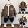 Chaqueta de béisbol de cuero para niños, atuendo elegante y moderno de primavera y otoño, nuevo y genial de 2026 para niños, estilo coreano de primavera