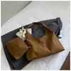 Bolsa Tote Retro Maillard Tendência Nova Outono e Inverno 2025 Transfronteiriça Bolsa Grande Capacidade Feminina Bolsa de Ombro Fashion para o Dia a Dia