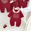 Ropa de Cumpleaños para Bebé Estilo Chino Nuevo Mameluco Estilo Primavera y Otoño Traje Rojo Bordado para Gatear para Salidas de Cien Días y Un Año