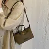 Bolso Retro de Tacto Gamuza para Viajes de Trabajo de Mujer Super Caliente Nuevo Bolso Cruzado Simple de Nicho de un Solo Hombro 2026