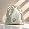 Suministro Transfronterizo de Pantalones con Bolsillo de Solapa y Cordón de Satén, Bolsas de Embalaje de Tela de Seda Simulada, Bolsas de Almacenamiento para Pantalones con Bolsillo de Solapa y Cordón Suave con Logotipo Impreso en Ellas