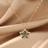 Colar de Flor Completo em Zircônia Feminino Pingente de Trevo de Quatro Folhas Simples Moderno Versátil Joias de Temperamento Atacado Transfronteiriço Não Desbota