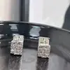 Joias de Orelha Exclusivas de Luxo Leve com Zircônia Pequenos Brincos Nova Moda 2026 Brincos de Tarraxa Versáteis Elegantes e Acessórios de Orelha