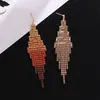 Joyas populares cadena de garra con pedrería borla larga color degradado aretes aretes para ambiente de escenario nupcial fabricantes al por mayor E779