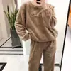 Pijamas Lindos Dulces de Otoño e Invierno que las Mujeres Pueden Usar 2022 Nuevo Vellón Coral Cálido Espesado Manga Larga Conjunto de Ropa para el Hogar