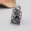 Colgante de Cartera Pixiu de Plata de Ley con Fresa de Resina, Adorno Plateado para Mochila Vintage Desgastado, Pulsera Pequeña de Loto