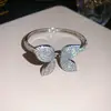 Pulsera de Cierre de Flor con Circonita de Lujo Ligero Estilo Francés con un Diseño Único, Versátil y Exquisita, Mostrando un Estilo Refinado y Personalizado para Mujeres