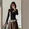 Camiseta de Manga Larga con Retazos a Cuadros Falsos de Dos Piezas Color Negro Otoño Nuevo Estilo Coreano Adelgazante Ropa Interior
