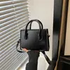 Bolso de mano pequeño cuadrado de moda estilo coreano para mujer, nueva colección de verano 2026, color liso, diseño simple, bolso de hombro y bolso cruzado para ir al trabajo