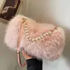 Bolsa de Cadena de Perlas Otoño 2025 Bolsa de Felpa Diseño de Nicho Bolso Cruzado Bolso de Mano Estilo Lindo Dulce