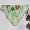 Versión Coreana Bonito Versátil Seda Artificial Estampado Bufanda Cuadrada Pequeña Primavera y Verano Uniforme Bufanda de Cuello Versátil Multifuncional Goma para el Cabello