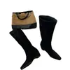 Botas pretas de cano alto estilo europeu e americano para mulheres, nova coleção de outono 2026, com um salto oculto de 5 cm, bico quadrado e efeito emagrecedor
