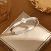 Explosiones transfronterizas pulsera de diamantes de trébol de cuatro hojas de la suerte diseño de nicho femenino lujo ligero simple moda fabricantes mayoreo