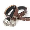 Cinto Feminino Cinto Retro com Tachas Fivela Gravada Jeans Couro