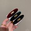 Corea del Sur Dongdaemun - Tela de terciopelo dorado con letras en inglés, pinza para el pelo con forma de pico de pato, pinza lateral para el flequillo, pinza para la cabeza rota en la parte posterior