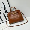 Bolsa Tejida Hecha a Mano Personalizada de Gran Capacidad, Bolso Tote, Bolso de Mano, Bolso de Hombro para Mujer, Edición Especial de Primavera 2026, de Alta Gama, de Nicho, Transfronterizo