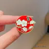 Broche insignia flor de cumpleaños de diciembre crisantemo flor de durazno regalo pequeño navideño estuche para lápices accesorios de bolsa hebilla de pin decorativa