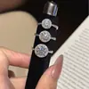 Anillo de Plata de Ley 925 Estilo Pang Donglai con Moissanita de 1 Quilate Micro-Incrustado Diseño de Círculo Redondo, Anillo de Amistad, Artículo Popular de Transmisión en Vivo