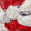 Flor roja y blanca pequeño strass Amazon suministro caliente mano sosteniendo flor simulación nupcial strass mano sosteniendo flor regalo boutique