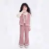 Conjunto Casual para Meninas Outono Nova Moda Infantil Conjunto de Três Peças Calça Larga Solta para Meninas Roupas Infantis
