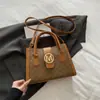 Bolsas de Alta Qualidade para Mulheres 2025 Outono Nova Bolsa de Axila Commuter Design de Nicho Simples e Fashion Bolsa Transversal de Ombro Único
