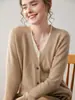Suéter de Tricô Color Block Falso de Duas Peças Novo Estiloso com Decote V, Outono de Alta Qualidade Elegante Slim-Fit Suéter de Cashmere