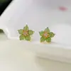 Yilu Plata Jade Natural Hetian Plata de Ley S925 Cuentas Flor Doradas Jade Pendientes de Lujo Ligero Fábrica al por Mayor