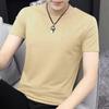 Camiseta de manga corta para hombre, estilo coreano, fina, de verano, de moda, ajustada, con cuello redondo, blanca, de media manga y combinable.