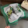 Estilo K de Lenço Quadrado Pequeno 70cm Feminino Novo Verão Versátil Lenço Presente Moda Retro Profissional Lenço Atacado Externo