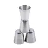 Moda europea y americana simple 30 ml acero inoxidable grueso exterior portátil vaso pequeño para vino con juego de vasos de cuero PU al por mayor