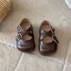 Novos Sapatos Vermelhos de Couro para Meninas da Primavera de 2026, Sapatos de Princesa Macios para Bebês, Sapatos de Princesa Retrô para Meninas Jovens, Modernos