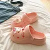 Zuecos de EVA de Venta Caliente para Exteriores que Aumentan la Altura para la Temporada de Regreso a Clases, Sandalias Cerradas Elegantes y Modernas para Playa, Antideslizantes y Transpirables para Mujer