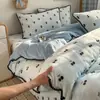 Juego de colcha de terciopelo de leche con borde de concha estilo ins, juego de cuatro piezas de cubierta de edredón de forro polar coral y franela engrosada para invierno, juego de tres piezas para dormitorios