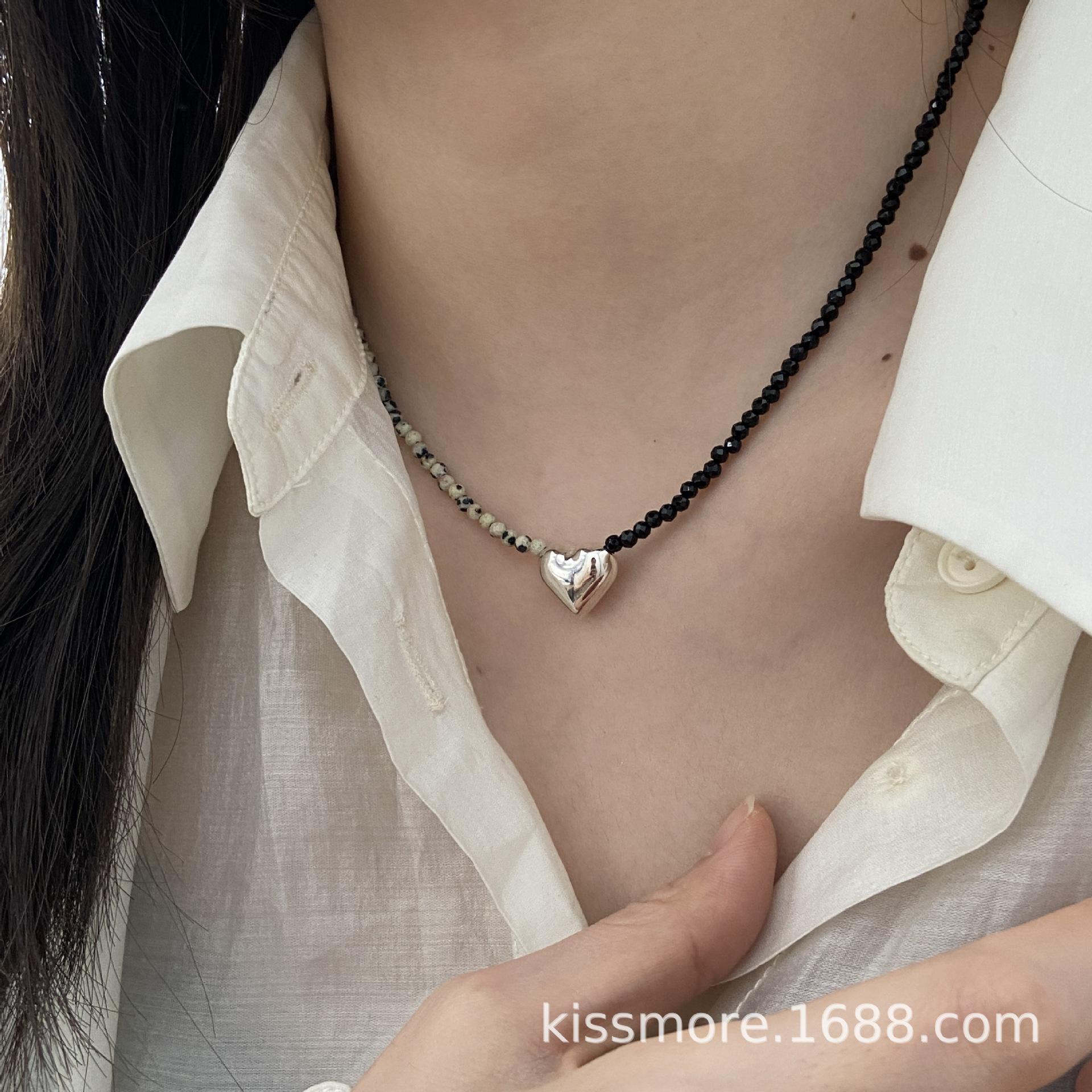 斑点石合成黑尖晶爱心纯银项链5.jpg