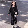 Novo Conjunto de Primavera e Outono para Meninas Mais Velhas: Conjunto de Duas Peças: Jaqueta de Manga Longa Estilo Coreano com Renda Elegante e Calça Casual