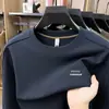 Sudaderas de cuello redondo y manga larga para otoño e invierno, camisetas de moda y tendencia, capas base para hombre, tops versátiles, venta directa de fábrica, en stock