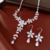 Colar e brincos com pingente de flor e gota d'água em zircônia, estilo europeu e americano, corrente de clavícula com design requintado, acessório de pescoço elegante para mulheres