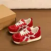 Zapatillas deportivas populares para mujer, nuevo modelo primavera-verano 2026, zapatillas de estudiante transpirables de malla con suela gruesa versátiles, zapatillas de entrenamiento alemanas extremadamente estilosas