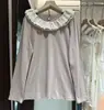 2026 Camiseta de manga larga con cuello de muñeca de encaje estilo japonés y coreano, camiseta de color liso, capa base, top ajustado elástico, ropa para mujer
