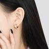Estilo coreano novo nicho luz de luxo versão larga mar fritilar orelha fivela personalidade da moda banhado a ouro brincos de aço de titânio de alta qualidade para as mulheres