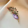 Broche Borboleta de Vidro de Luxo de Alto Padrão Transfronteiriço, Cristal Retro Incrustado com Diamantes, Elegante e Estiloso Broche para Blazer de Terno para Mulheres